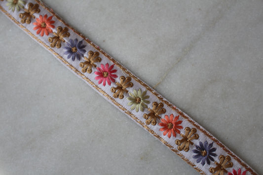 Flower Garden ( BSS - WHT 2504082134 )