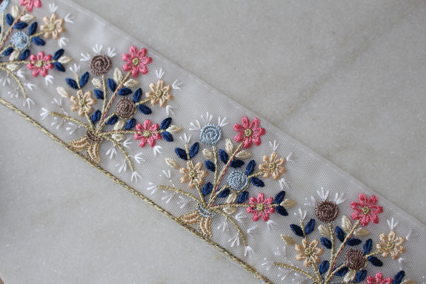 Flower Garden ( FLV White 2504082206 )