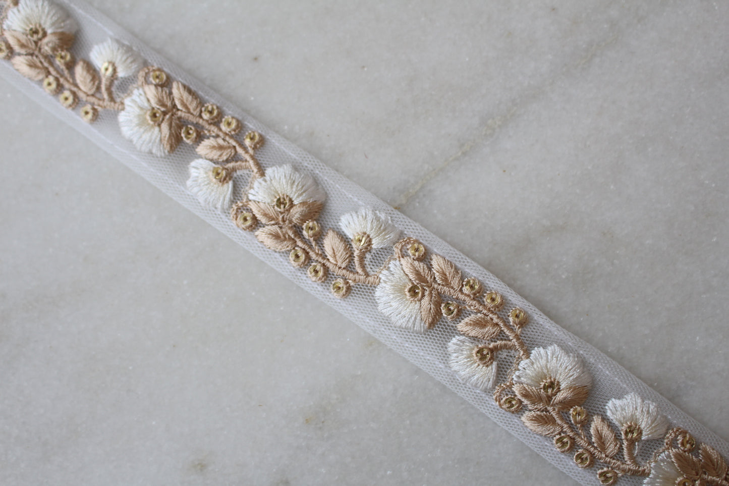 Flower ( MOUG White - 2504082213 )