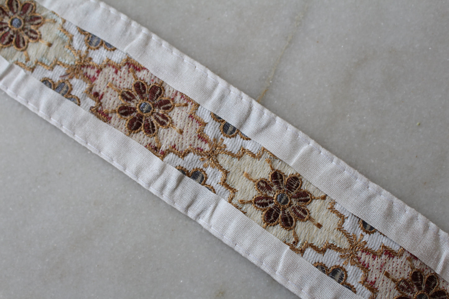 Flower Garden ( BSOE-WH507131833 )