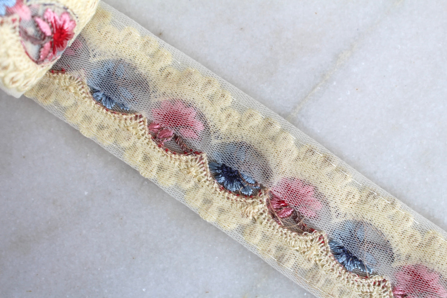 Flower Garden ( White × Blue Pink - 082508 )