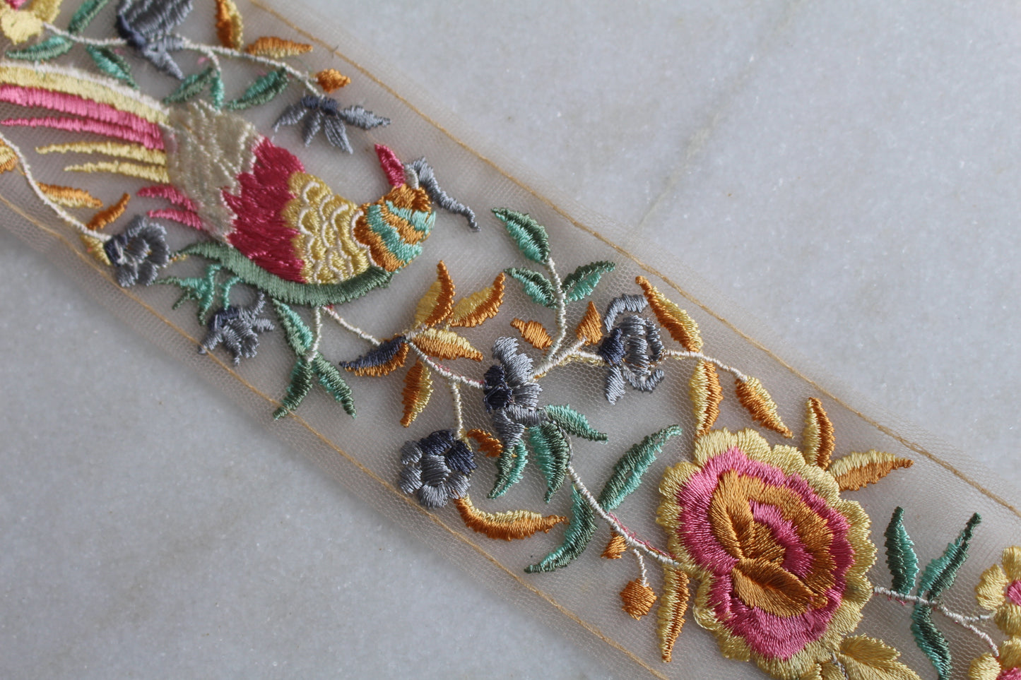 Flower Garden ( Beige × Yellow Green Birds - 224300027 )