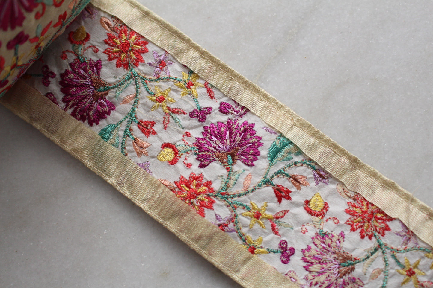 Flower Garden ( Purple - 211191542 )