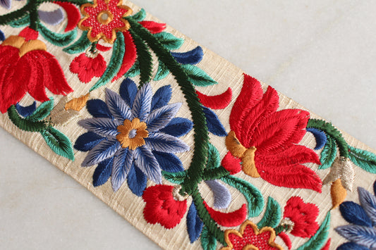 Flower Garden ( LF White Red - 212201648 )